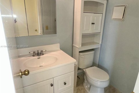 Copropriété à louer à Boca Raton, Floride: 2 chambres, 78.04 m2 № 2002132 - photo 17