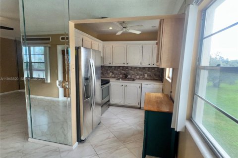 Copropriété à louer à Boca Raton, Floride: 2 chambres, 78.04 m2 № 2002132 - photo 9