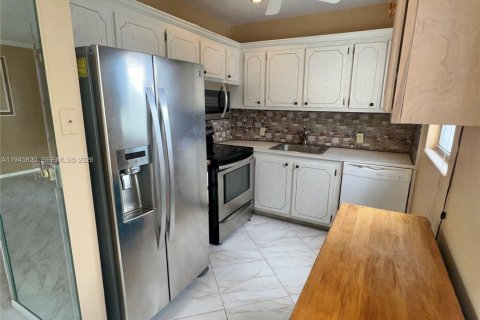 Copropriété à louer à Boca Raton, Floride: 2 chambres, 78.04 m2 № 2002132 - photo 11