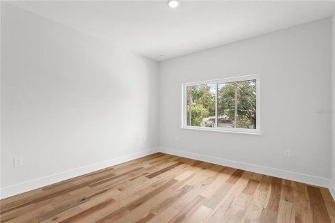 Villa ou maison à vendre à Tampa, Floride: 5 chambres, 293.85 m2 № 2354780 - photo 29
