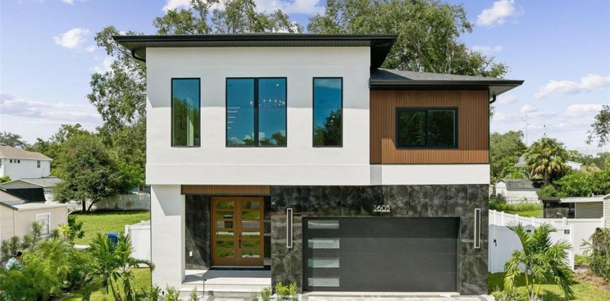 Villa ou maison à Tampa, Floride 5 chambres, 293.85 m2 № 2354780