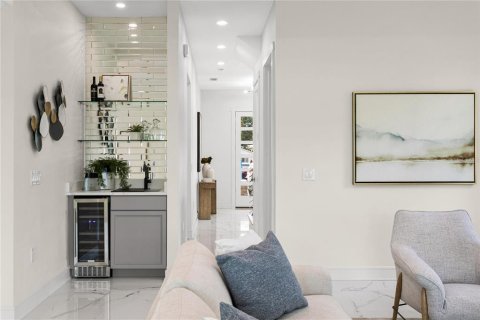 Villa ou maison à vendre à Tampa, Floride: 5 chambres, 293.85 m2 № 2354780 - photo 5
