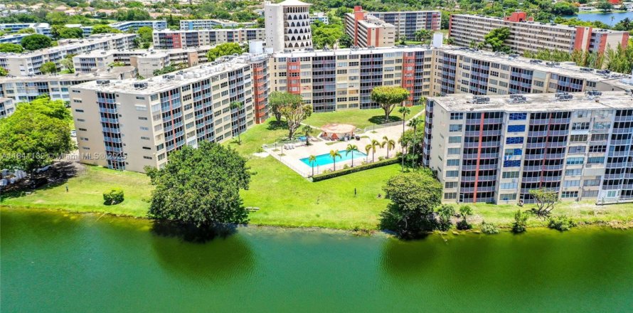 Condo à Miami, Floride, 2 chambres № 1830448