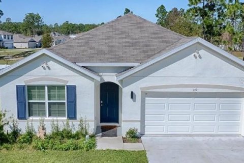 House in Ocala, Florida 4 bedrooms, 169.73 sq.m. № 1914081 - photo 1