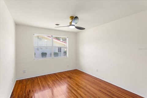 House in Ormond Beach, Florida 4 bedrooms, 310.39 sq.m. № 1798339 - photo 30