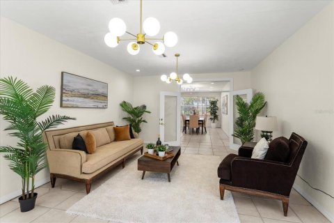 House in Ormond Beach, Florida 4 bedrooms, 310.39 sq.m. № 1798339 - photo 20