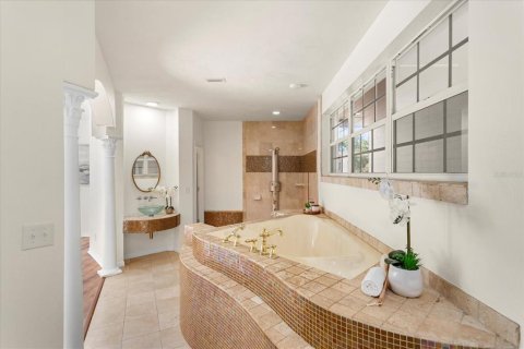 House in Ormond Beach, Florida 4 bedrooms, 310.39 sq.m. № 1798339 - photo 26