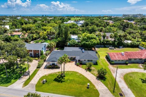 House in Ormond Beach, Florida 4 bedrooms, 310.39 sq.m. № 1798339 - photo 2