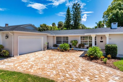 House in Ormond Beach, Florida 4 bedrooms, 310.39 sq.m. № 1798339 - photo 4