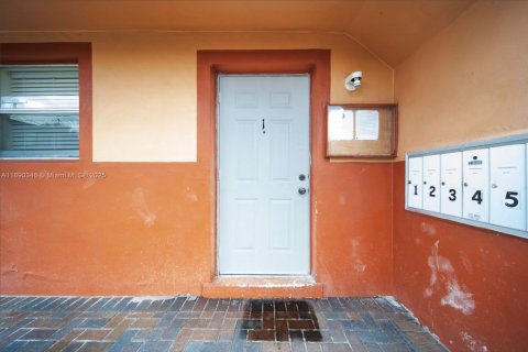 Appartement à louer à Hialeah, Floride: 2 chambres, 83.61 m2 № 1946887 - photo 18