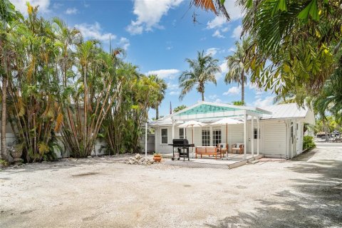 Casa en venta en Anna Maria, Florida, 2 dormitorios, 86.96 m2 № 1822602 - foto 18