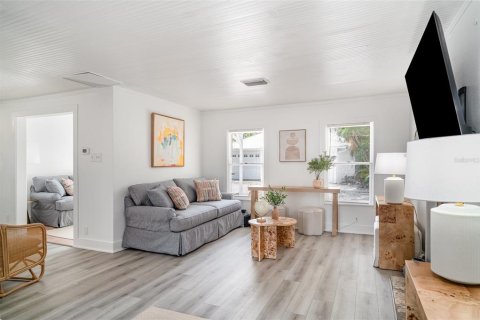 Casa en venta en Anna Maria, Florida, 2 dormitorios, 86.96 m2 № 1822602 - foto 4