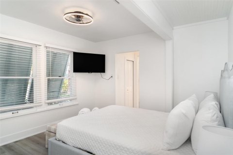 Casa en venta en Anna Maria, Florida, 2 dormitorios, 86.96 m2 № 1822602 - foto 12