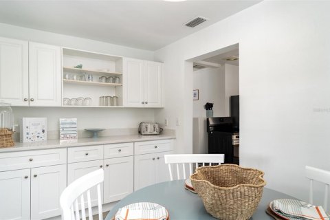 Casa en venta en Anna Maria, Florida, 2 dormitorios, 86.96 m2 № 1822602 - foto 6