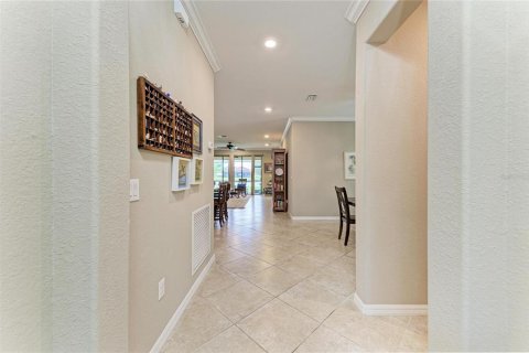 Casa en venta en Lakewood Ranch, Florida, 4 dormitorios, 207.26 m2 № 2209422 - foto 5