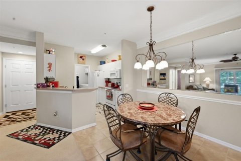 Condo in Sarasota, Florida, 2 bedrooms № 2093115 - photo 8