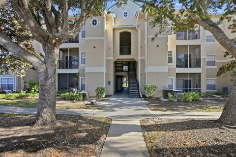 Condo in Sarasota, Florida, 2 bedrooms № 2093115 - photo 2