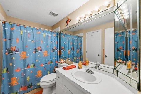 Condo in Sarasota, Florida, 2 bedrooms № 2093115 - photo 20