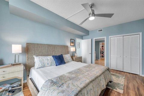 Condominio en alquiler en Saint Petersburg, Florida, 1 dormitorio, 122.63 m2 № 1887114 - foto 18