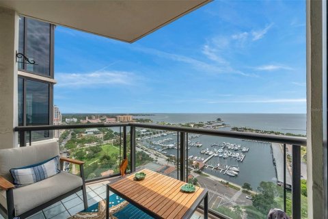 Condominio en alquiler en Saint Petersburg, Florida, 1 dormitorio, 122.63 m2 № 1887114 - foto 23