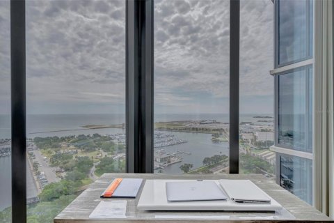 Condominio en alquiler en Saint Petersburg, Florida, 1 dormitorio, 122.63 m2 № 1887114 - foto 5