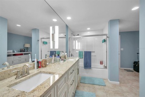 Condominio en alquiler en Saint Petersburg, Florida, 1 dormitorio, 122.63 m2 № 1887114 - foto 22
