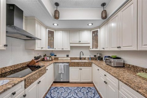 Condominio en alquiler en Saint Petersburg, Florida, 1 dormitorio, 122.63 m2 № 1887114 - foto 13