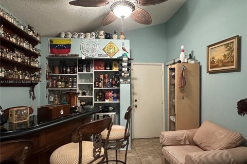 Villa ou maison à vendre à Cutler Bay, Floride: 3 chambres, 108.32 m2 № 1809080 - photo 6