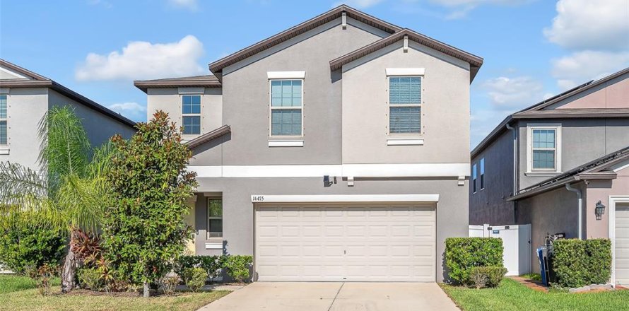 House in Wimauma, Florida 4 bedrooms, 177.81 sq.m. № 1876140