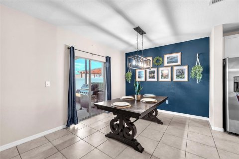 House in Wimauma, Florida 4 bedrooms, 177.81 sq.m. № 1876140 - photo 10