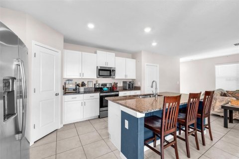 House in Wimauma, Florida 4 bedrooms, 177.81 sq.m. № 1876140 - photo 8