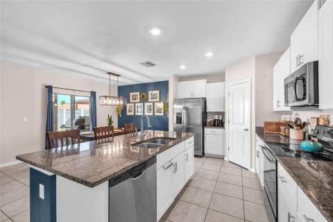 House in Wimauma, Florida 4 bedrooms, 177.81 sq.m. № 1876140 - photo 6
