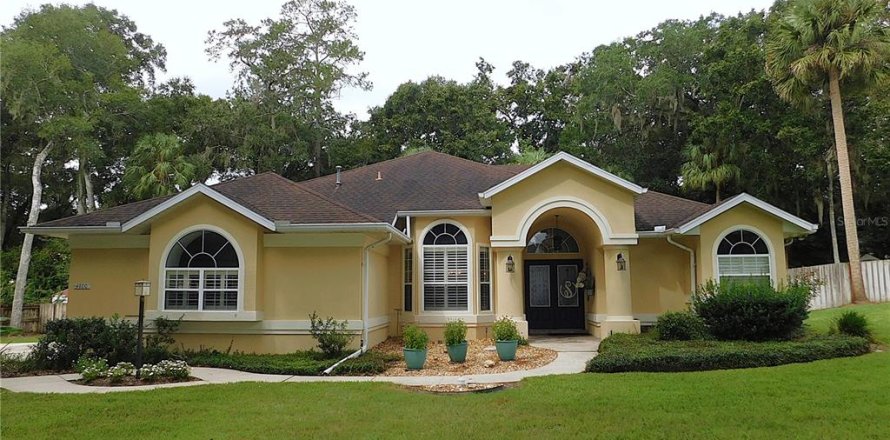 Casa en Ocala, Florida 3 dormitorios, 197.97 m2 № 1915516