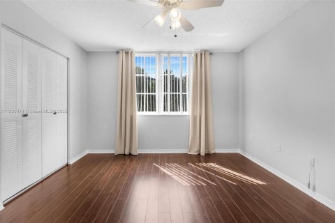 Condo in Doral, Florida, 1 bedroom  № 1956992 - photo 14