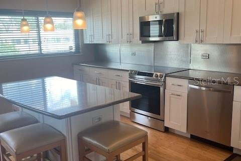 Condo in Seminole, Florida, 2 bedrooms  № 1591748 - photo 7