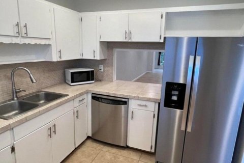 Apartment in Stuart, Florida 2 bedrooms, 95.88 sq.m. № 2399952 - photo 3