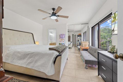 Townhouse in West Palm Beach, Florida 2 bedrooms, 114.83 sq.m. № 2191655 - photo 12