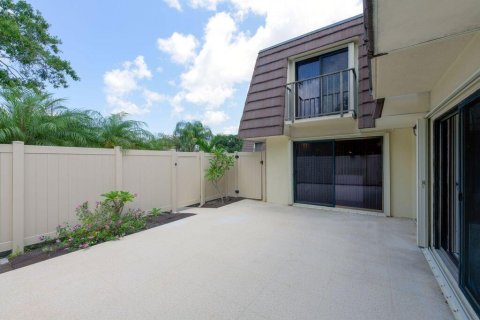 Townhouse in West Palm Beach, Florida 2 bedrooms, 114.83 sq.m. № 2191655 - photo 18