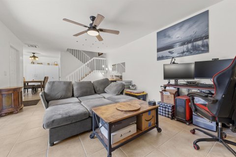 Townhouse in West Palm Beach, Florida 2 bedrooms, 114.83 sq.m. № 2191655 - photo 10