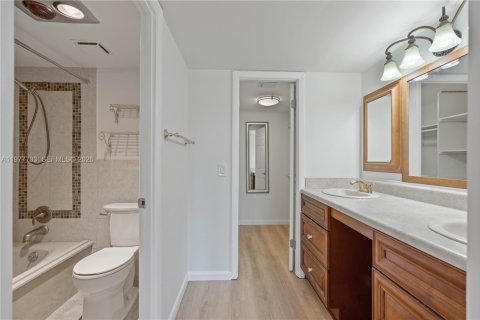 Condominio en venta en North Palm Beach, Florida, 2 dormitorios, 127.18 m2 № 2042599 - foto 23