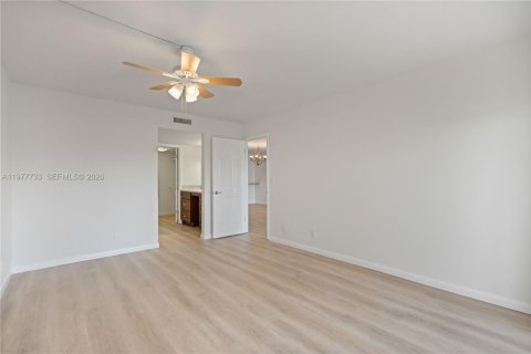 Condominio en venta en North Palm Beach, Florida, 2 dormitorios, 127.18 m2 № 2042599 - foto 20