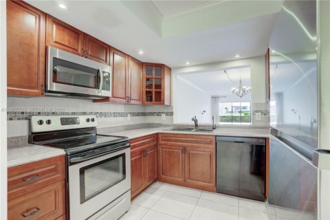 Condominio en venta en North Palm Beach, Florida, 2 dormitorios, 127.18 m2 № 2042599 - foto 2