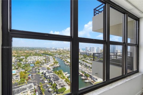 Condominio en venta en Hallandale Beach, Florida, 1 dormitorio, 88.26 m2 № 1891745 - foto 16