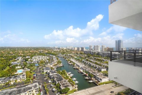 Condominio en venta en Hallandale Beach, Florida, 1 dormitorio, 88.26 m2 № 1891745 - foto 3