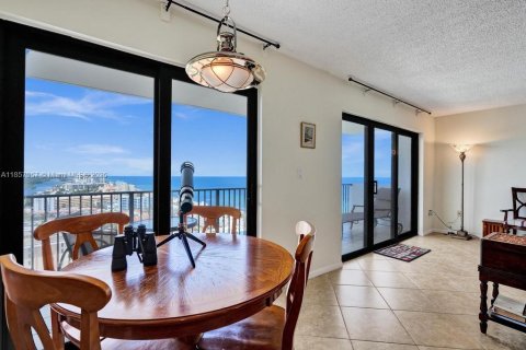 Condo in Hollywood, Florida, 2 bedrooms  № 1888407 - photo 3
