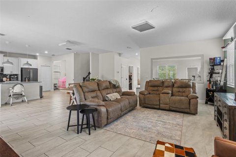 Casa en venta en Kissimmee, Florida, 6 dormitorios, 349.31 m2 № 1916046 - foto 10
