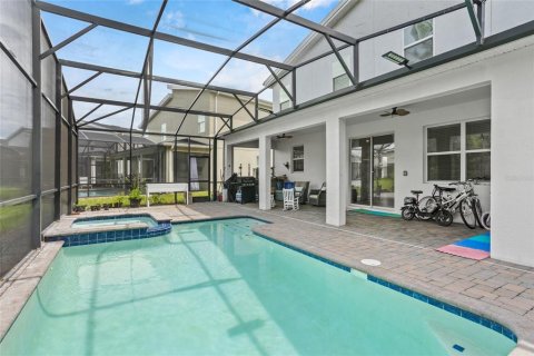 Casa en venta en Kissimmee, Florida, 6 dormitorios, 349.31 m2 № 1916046 - foto 24