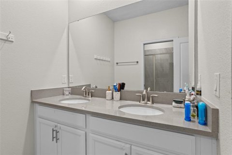 Casa en venta en Kissimmee, Florida, 6 dormitorios, 349.31 m2 № 1916046 - foto 7