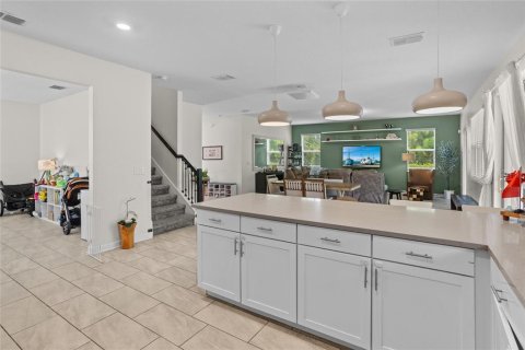 Casa en venta en Kissimmee, Florida, 6 dormitorios, 349.31 m2 № 1916046 - foto 16