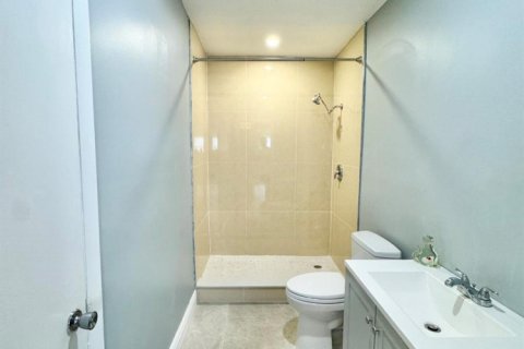 Снять в аренду кондоминиум в Бока-Ратон, Флорида 4 комнаты, 77.39м2, № 2175758 - фото 7